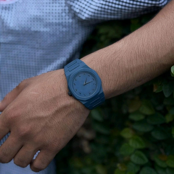 Black Arabic Aura Watch – Premium Luxury Timepiece by Luxaro